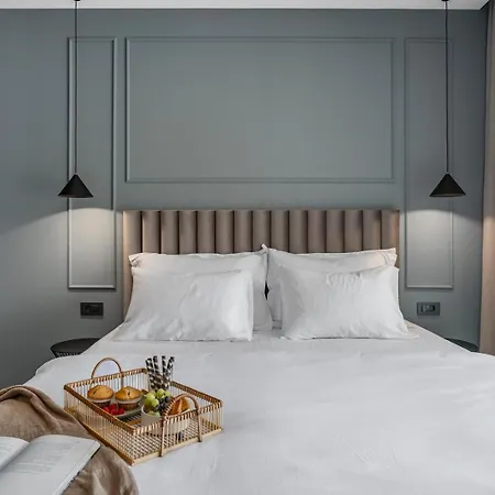 New Adventure With 3 En-suite Bedrooms, A Media Room, Private Pool, 7km From Omis